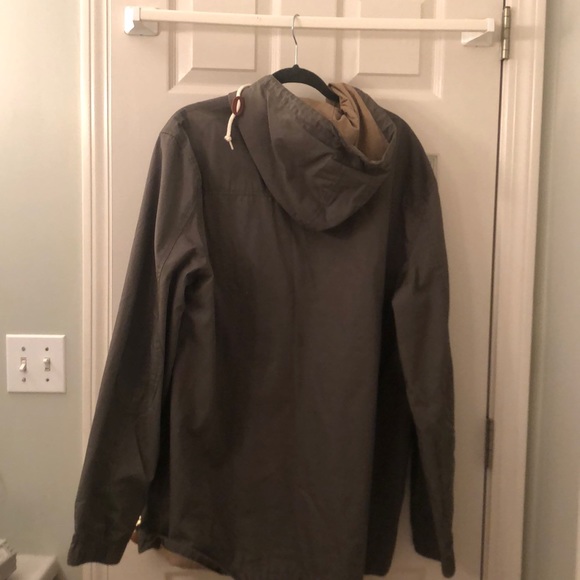 Levi’s Men’s Army Green Utility Jacket - Picture 2 of 6